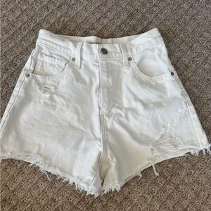 LEVIS WOMENS HIGH WAISTED MOM SHORTS SIZE 25
